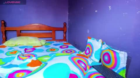 Snapshot of angela_wish chatting on June 1, 5:14 pm angela_wish online show from June 1, 5:14 pm