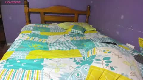 Snapshot of angela_wish chatting on June 19, 11:19 pm angela_wish online show from June 19, 11:19 pm