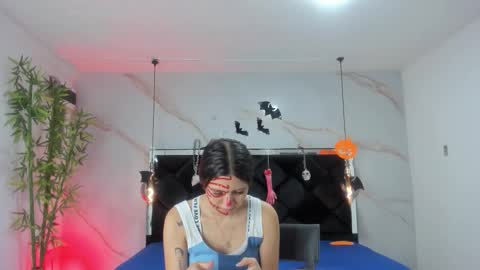 Snapshot of angelaa_cute chatting on October 27, 12:42 pm ANGELA online show from October 27, 12:42 pm
