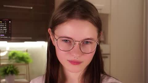 Mary online show from September 12, 11:10 am