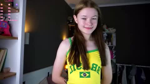 Mary online show from December 20, 11:17 am