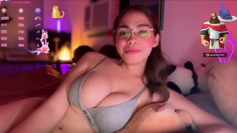 Snapshot of angelabigcock10 chatting on April 7, 7:14 pm Jamie online show from April 7, 7:14 pm