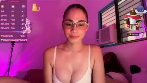 Snapshot of angelabigcock10 chatting on April 13, 9:42 pm Jamie online show from April 13, 9:42 pm