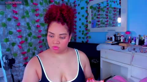 Snapshot of angelacoffee chatting on May 26, 9:55 pm Angela online show from May 26, 9:55 pm