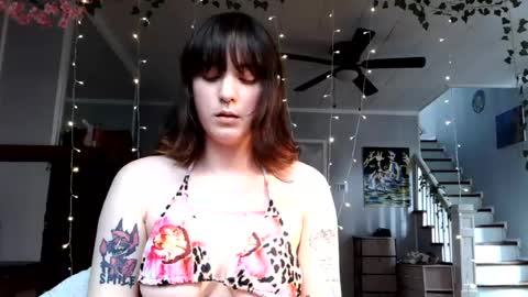 Snapshot of angelalice555 chatting on July 20, 10:45 pm angelalice555 online show from July 20, 10:45 pm