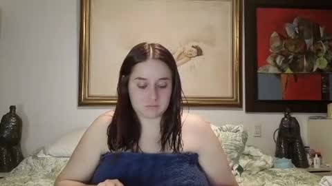 Snapshot of angelamax1 chatting on June 11, 12:32 am Max y Angela independent model online show from June 11, 12:32 am