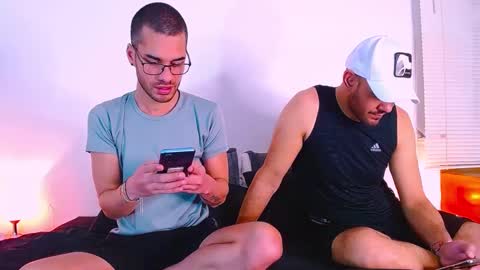 Snapshot of angelandfranco chatting on February 20, 11:54 pm AngelFranco online show from February 20, 11:54 pm