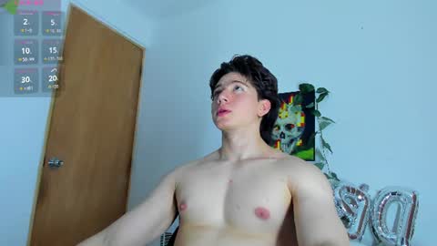 Snapshot of angelbennet_ chatting on July 22, 10:34 pm Angel Bennet online show from July 22, 10:34 pm