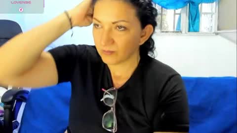 Snapshot of angelblue972344 chatting on May 31, 10:44 pm angel online show from May 31, 10:44 pm