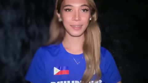 Angel online show from November 28, 5:04 pm