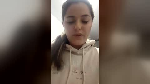 Snapshot of angelburning20 chatting on August 3, 7:51 am anita online show from August 3, 7:51 am