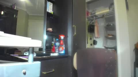 Snapshot of angelchezcka chatting on March 29, 7:41 am cheche online show from March 29, 7:41 am