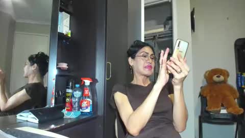 Snapshot of angelchezcka chatting on April 13, 11:05 am cheche online show from April 13, 11:05 am