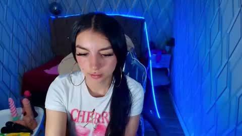 Angel online show from April 26, 3:21 pm