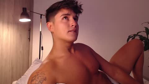 Snapshot of angelcossio chatting on December 24, 10:28 pm Angel online show from December 24, 10:28 pm