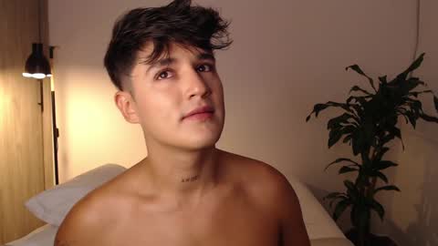 Snapshot of angelcossio chatting on January 19, 1:53 am Angel online show from January 19, 1:53 am