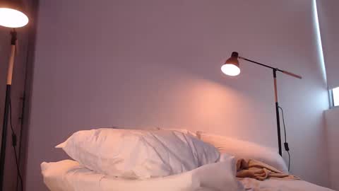 Snapshot of angelcossio chatting on March 5, 9:48 pm Angel online show from March 5, 9:48 pm