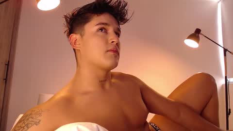 Snapshot of angelcossio chatting on September 28, 9:53 pm Angel online show from September 28, 9:53 pm