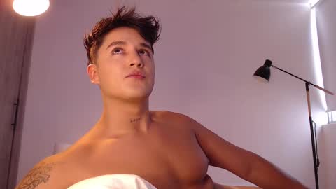 Snapshot of angelcossio chatting on October 6, 8:17 pm Angel online show from October 6, 8:17 pm