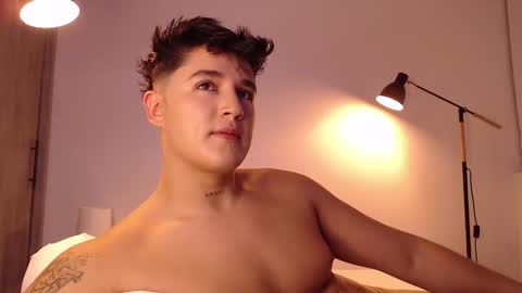 Snapshot of angelcossio chatting on December 23, 1:03 am Angel online show from December 23, 1:03 am