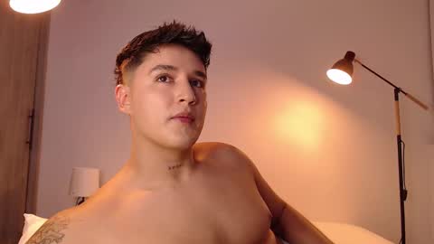 Snapshot of angelcossio chatting on January 16, 11:31 pm Angel online show from January 16, 11:31 pm