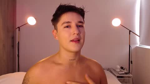 Snapshot of angelcossio chatting on March 29, 6:30 pm Angel online show from March 29, 6:30 pm