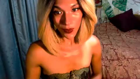 Snapshot of angeldark_satisfactionxxx chatting on November 7, 9:31 am ANGELDARK online show from November 7, 9:31 am