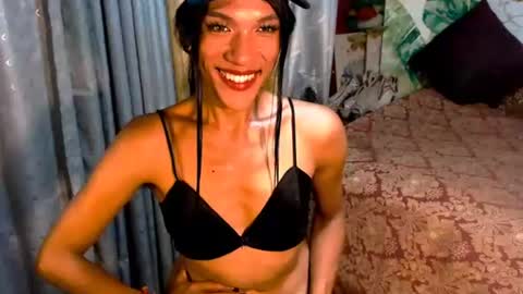 Snapshot of angeldark_satisfactionxxx chatting on November 24, 1:49 am ANGELDARK online show from November 24, 1:49 am