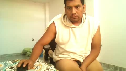 angeldavid90 online show from April 18, 7:58 pm