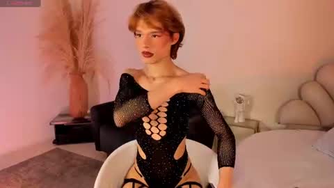 Snapshot of angeldoll_1 chatting on June 14, 7:21 am Angel Doll online show from June 14, 7:21 am