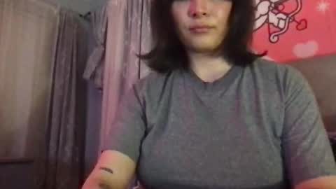 Snapshot of angelducati chatting on May 20, 7:58 am Angel Ducati online show from May 20, 7:58 am