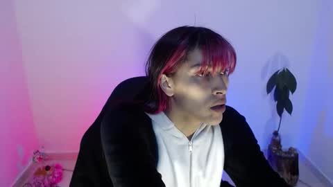 angele online show from November 4, 1:32 pm