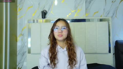 Snapshot of angeles_azul chatting on May 3, 4:46 pm angel online show from May 3, 4:46 pm