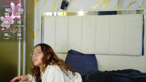 Snapshot of angeles_azul chatting on May 11, 2:45 pm angel online show from May 11, 2:45 pm