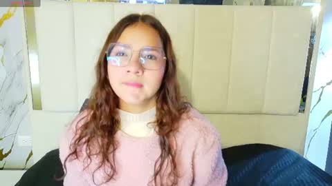 Snapshot of angeles_azul chatting on June 16, 1:36 pm angel online show from June 16, 1:36 pm