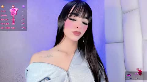 Snapshot of angeles_bust chatting on June 2, 8:55 pm angeles_bust online show from June 2, 8:55 pm