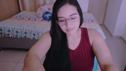 Snapshot of angeleslinda chatting on December 15, 11:53 pm anastasia online show from December 15, 11:53 pm