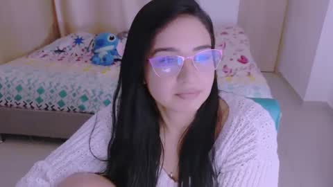 Snapshot of angeleslinda chatting on December 16, 11:50 pm anastasia online show from December 16, 11:50 pm