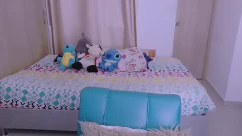 Snapshot of angeleslinda chatting on December 28, 9:51 pm anastasia online show from December 28, 9:51 pm