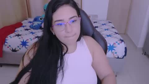 Snapshot of angeleslinda chatting on January 19, 9:55 pm anastasia online show from January 19, 9:55 pm