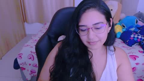 Snapshot of angeleslinda chatting on January 24, 9:37 pm anastasia online show from January 24, 9:37 pm