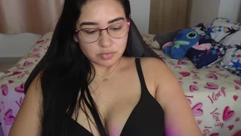 Snapshot of angeleslinda chatting on February 15, 6:55 pm anastasia online show from February 15, 6:55 pm