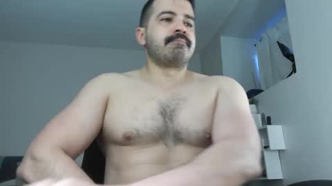 Angel Fusco online show from May 12, 12:41 am
