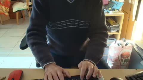 Snapshot of angelgarcia269 chatting on May 10, 11:37 am angelgarcia269 online show from May 10, 11:37 am