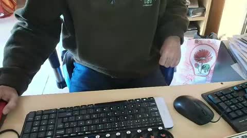 Snapshot of angelgarcia269 chatting on June 14, 12:18 pm angelgarcia269 online show from June 14, 12:18 pm