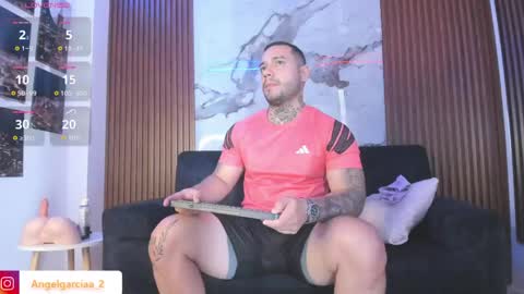 Snapshot of angelgarcia_2 chatting on May 24, 12:54 pm Angel online show from May 24, 12:54 pm