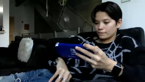 angelia01m online show from April 1, 12:00 am