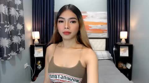 Snapshot of angelic076039 chatting on December 14, 1:22 am MISS PAU online show from December 14, 1:22 am