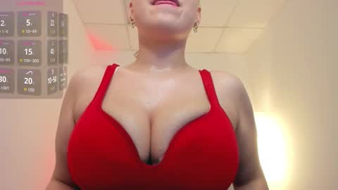 Snapshot of angelic_coy chatting on March 30, 3:57 pm Angelic beauty online show from March 30, 3:57 pm