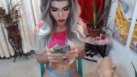 DIVINE ANGEL online show from January 27, 12:01 am